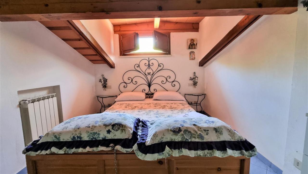 Villa Cecilia Sul Lago Fronte Mare 스펠론가 외부 사진