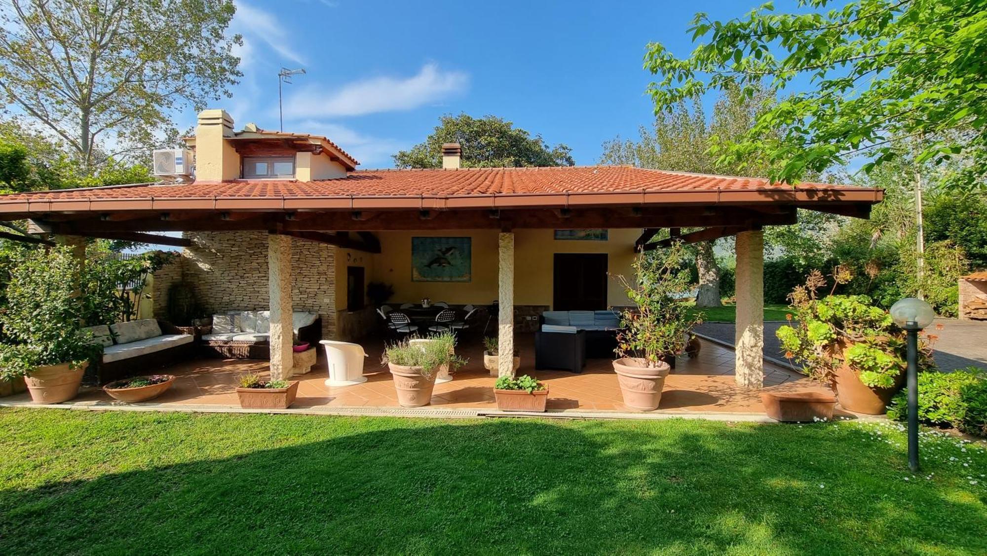 Villa Cecilia Sul Lago Fronte Mare 스펠론가 외부 사진