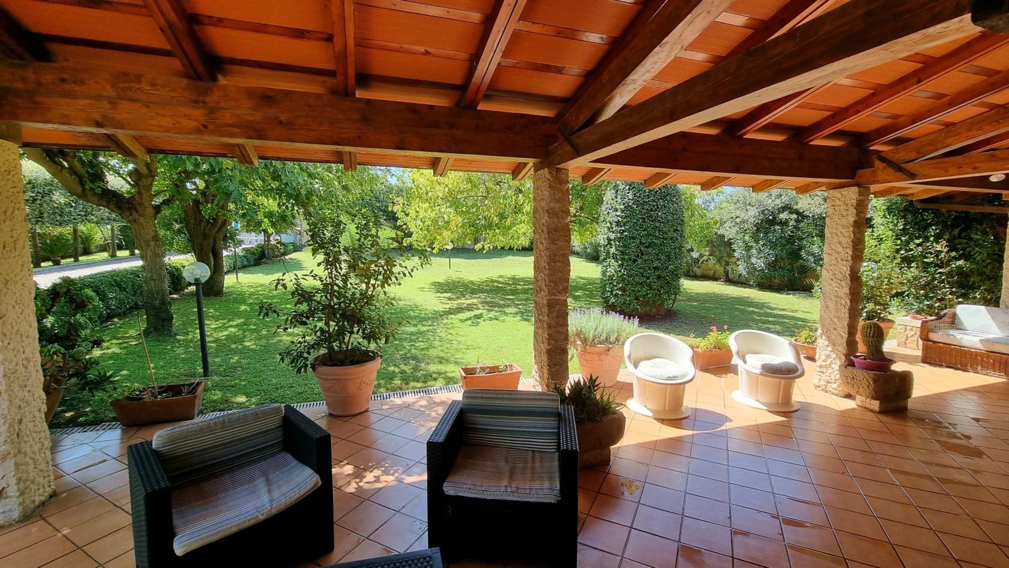 Villa Cecilia Sul Lago Fronte Mare 스펠론가 외부 사진