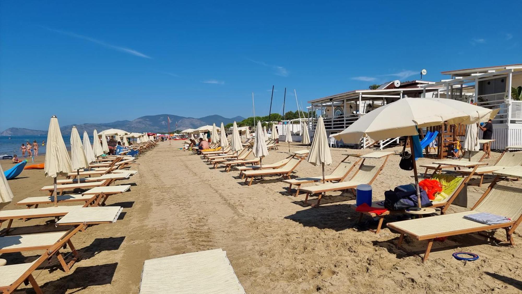 Villa Cecilia Sul Lago Fronte Mare 스펠론가 외부 사진